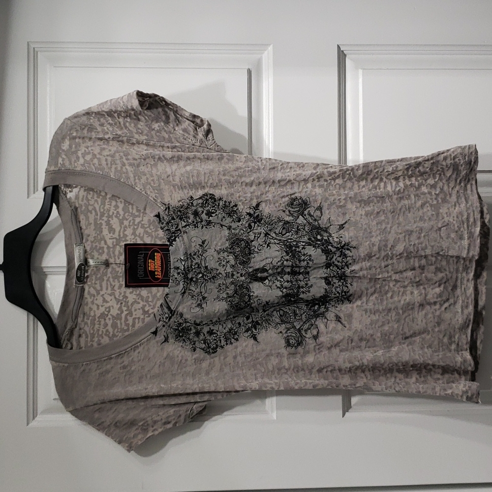 Womens short sleeve top